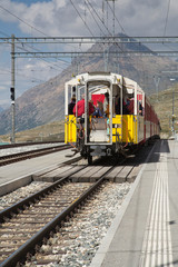 Trenino Rosso del Bernina - obrazy, fototapety, plakaty