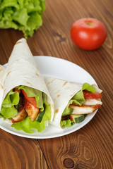 wheat tortilla with chicken and vegetables