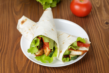 wheat tortilla with chicken and vegetables