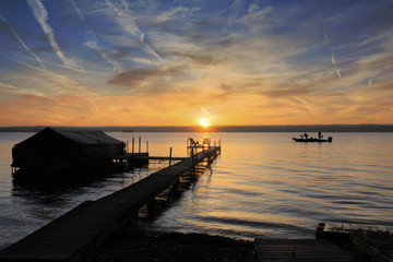 Obraz premium Sunrise on the Lake
