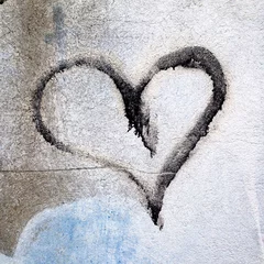 Ingelijste posters heart painted on a wall © Tatiana Zaghet