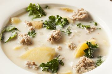 Sausage and Kale Tuscana Soup