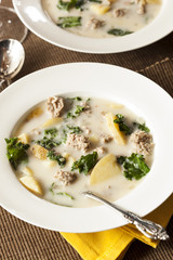 Sausage and Kale Tuscana Soup