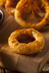 Homemade Crunchy Fried Onion Rings