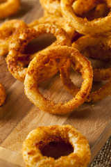 Homemade Crunchy Fried Onion Rings