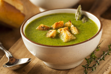 Homemade Green Asparagus Soup