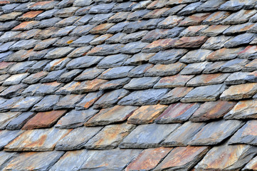 Un toit en ardoises