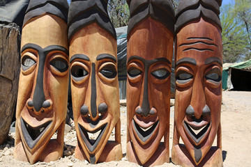 Afrikanische Masken in Okahandja. Namibia - obrazy, fototapety, plakaty