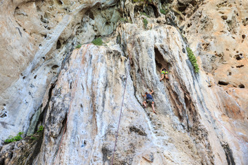 mountaineering at railay krabi