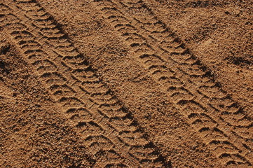 tracce di pneumatici