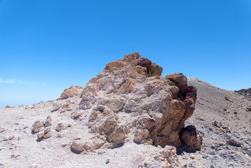 Fototapeta na wymiar Białe skały w Parku Canadas del Teide. Teneryfa. Hiszpania