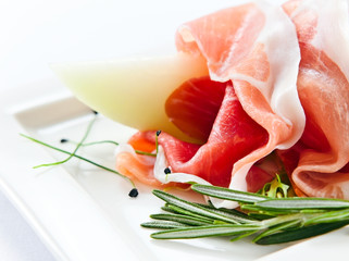 ham with melon