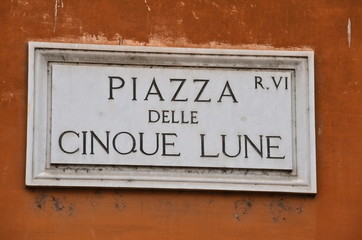 Piazza delle Cinque Lune, Rome