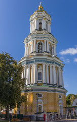 Fototapeta na wymiar Belfry of the Pechersk Lavra in Kiev