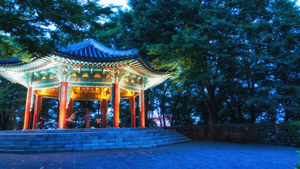 Obraz premium Namsan Pavilion