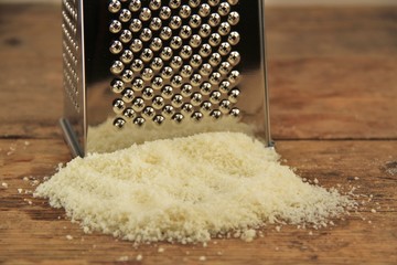 geriebener Parmakäse