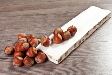 Torrone alle nocciole