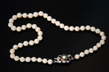 pearl necklace