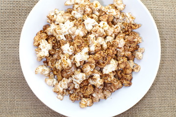 caramel chocolate popcorn