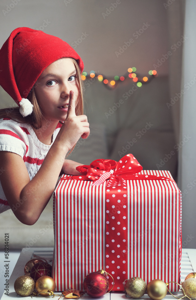 Canvas Prints Child holding big gift