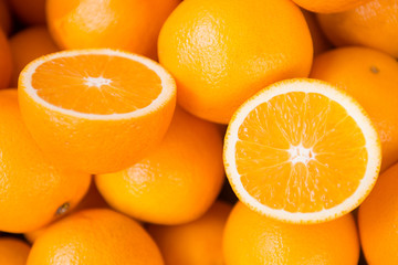 Orangen auf einem Markt