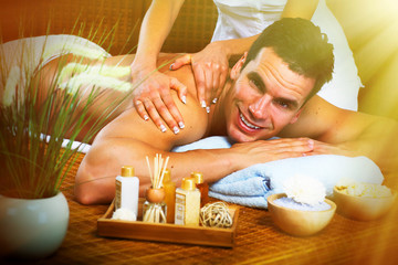 Obraz na płótnie Canvas Man having massage.