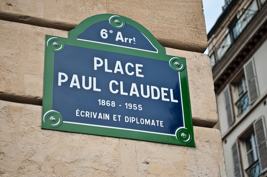 place Paul Claudel à Paris 6ièm