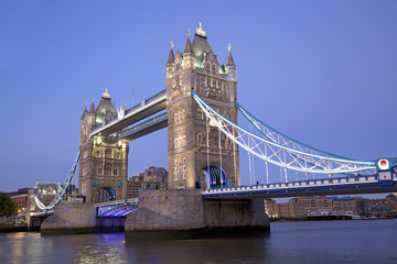 Fototapeta na wymiar Tower Bridge at dusk, London, England