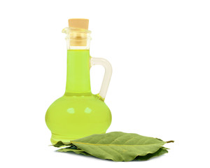 laurel leaf oil