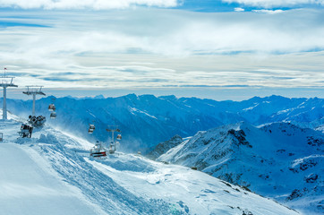 Morning winter ski resort Molltaler Gletscher (Austria).