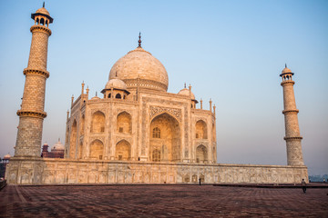 Fototapeta na wymiar Taj mahal , A famous historical monument in India, Agra