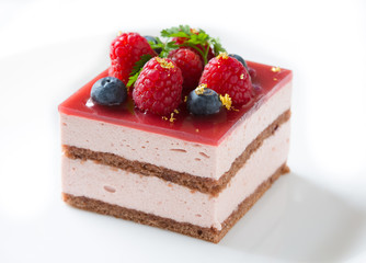 Blueberry and raspberry mousse cake