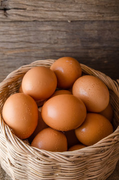 Many eggs in basket
