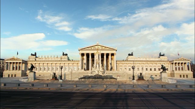 Vienna Parliament at day - time lapse