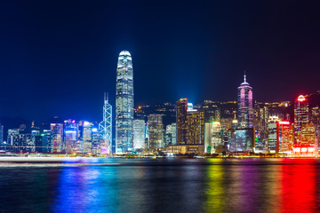 Obraz na płótnie Canvas hong kong city skyline at night