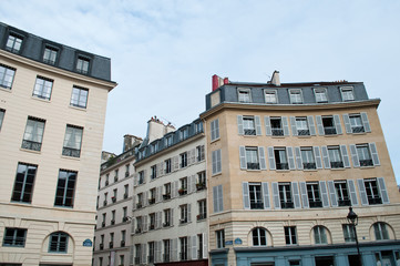 immeubles place de l'odéon à paris