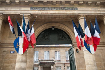 garde républicaine à Paris - obrazy, fototapety, plakaty