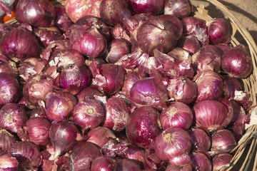 Close-up a heap of onions