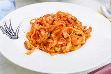 Spaghetti with aubergine and tomato