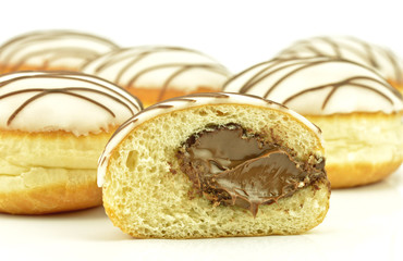 Pączki z kremem czekoladowym