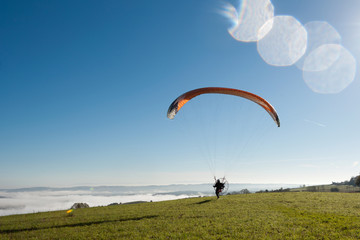 Décollage paramoteur Puys de Dôme