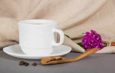Obraz na płótnie Canvas Filiżanka aromatycznej kawy