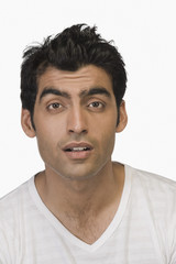 Obraz premium Portrait of a man looking surprised