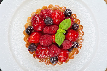 Cake with fresh berries