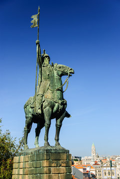 Statue of Vimara Peres and view of Porto, Portugal