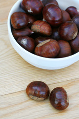 ciotola di castagne