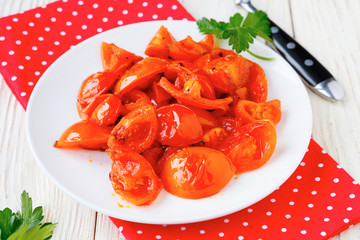 slices of roasted cherry tomatoes