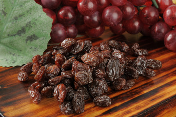Sun dried raisins