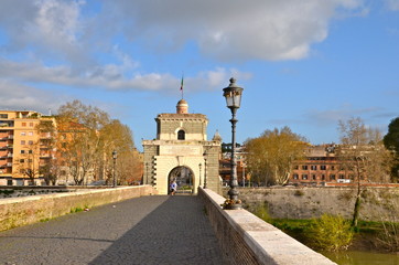 Obraz premium Milvian Bridge on river Tiber in Rome