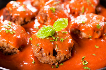 Meat balls and sauce